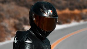 Ile kosztuje dobry kask motocyklowy i czy warto przepłacać?